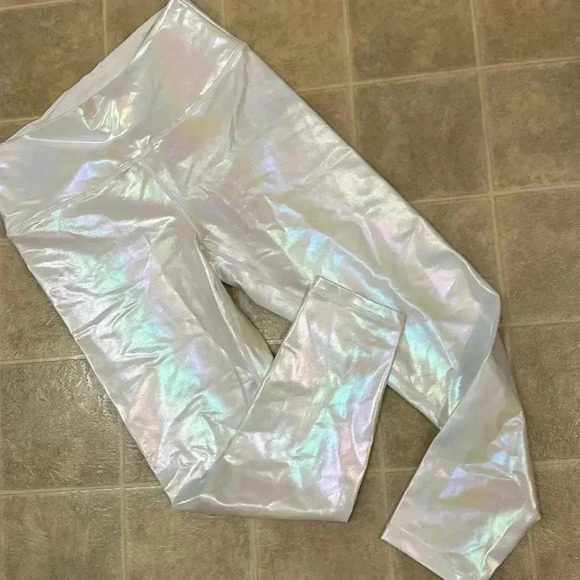 ZYIA - Picture 2 of 4